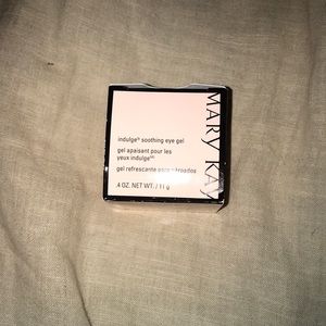 Mary Kay Indulge Soothing Eye Gel